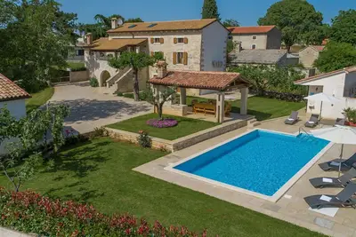 Image de Belle maison de vacances avec climatisation, Wifi, piscine privée, Tv, terrasse et parking