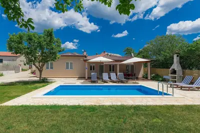 Image de Maison de vacances privée avec climatisation, piscine privée, Wifi, Tv, terrasse, parking