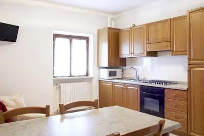 Image de Bel appartement dans une maison de vacances avec piscine, Wifi, Tv, vue panoramique et parking