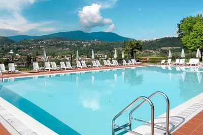 Bel appartement avec Wifi, piscine, climatisation, Tv, patio, vue panoramique et parking