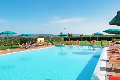 Image de Bel appartement avec climatisation, Wifi, piscine, Tv, patio, animaux admis et parking