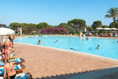 Image de Merveilleuse maison de vacances avec Wifi, climatisation, piscine, Tv, patio, animaux admis, parking