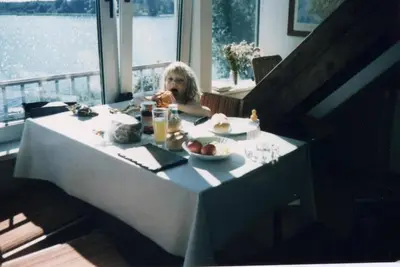 Image de Haus Schaalseeblick avec jetée et jardin