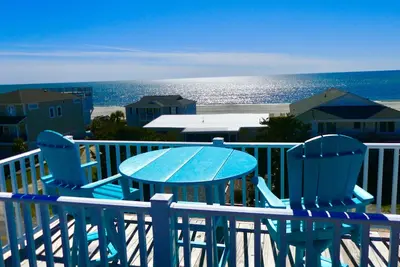 Image de Fantastique arrière-cour \"Pool Oasis\" avec Tiki Bar
