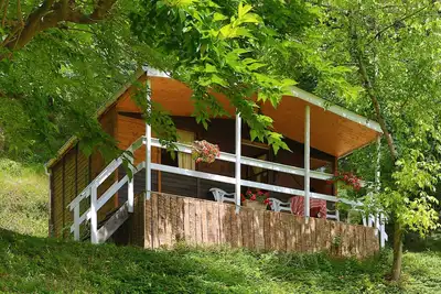 Image de Au Calme Chalets en bois 2 a 4 personnes un couple et 2 enfants en bas age
