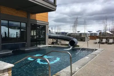 Image de Condo 2 chambres au sommet de la télécabine