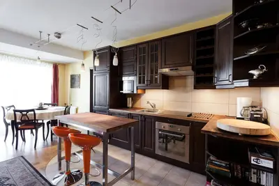 2bdr 2bth Trinity Apartment dans le quartier juif