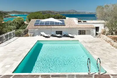 Image de Villa Solemia, élégante et spacieuse villa méditerranéenne avec piscine privée