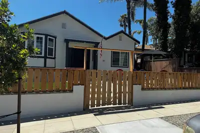 Image de Récemment rénové dans le quartier des lanternes de Dana Point! Les animaux domestiques restent Gratuits!