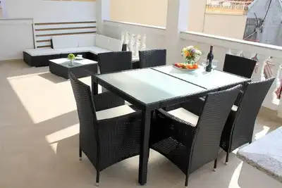 Image de Juričev Ap 1, 100 m de la plage, 4 + 1 couchages, 1er étage, WiFi gratuit, terrasse