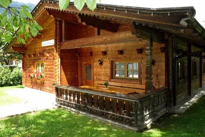 Image de Belle maison de vacances privée pour 12 personnes avec Wifi, Tv, patio, animaux admis et parking