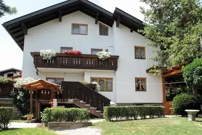 Image de Confortable appartement pour 8 personnes avec Wifi, Tv, terrasse, animaux admis et parking