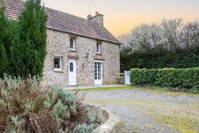 Image de Belle maison de vacances privée pour 10 personnes avec Wifi, Tv, patio, animaux admis et parking