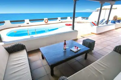 Image de Villa La Mar Deluxe - Une belle villa de 3 chambres - Vues magnifiques sur la mer - Très bien situé