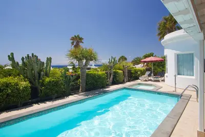 Image de Modern Los Mojones Villa | 3 Bedrooms | Private Heated Pool | Villa Marcus | Puerto Del Carmen