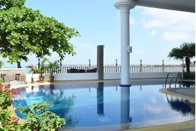 Image de Luxery Bungalow At Seaside Port Dickson eau à seulement 10 m, plage 1 km