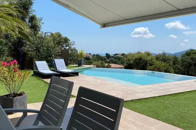 Image de Villa de standing avec piscine dans le Var proche de Frejus St Rapahel Mandelieu