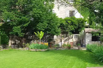 Image de Maison de charme avec jardin et accès privé au fleuve Hérault