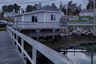 Image de 3 chalets d'une chambre entièrement équipés avec Wifi gratuit / location à la semaine