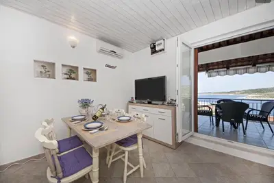 Image de Appartement de deux chambres avec la terrasse et la vue sur le mer Kanica, Rogoznica (A-18134-a)