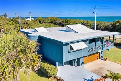 Image de Modern Beach House with pool. Amazing sunrises