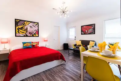 Image de Studio Pop Art avec toutes les commodités et jardin