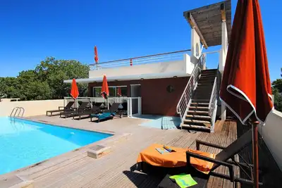 Image de Super Endroit! Appart Climatisé avec Wi-Fi Gratuit + Piscine