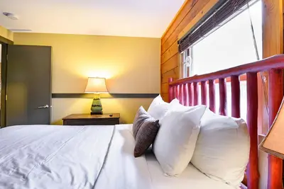 Image de Christmas Mountain Village ™ - Wisconsin Dells - Bois de 2 chambres