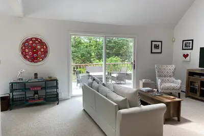 Image de Martha's Vineyard Nouveau Magnifique Remodel! !