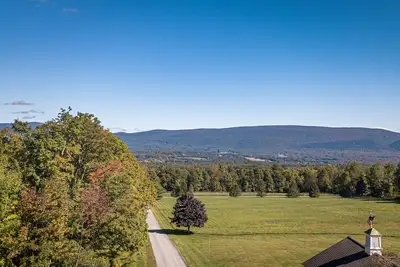 Image de Le Lodge Ă Fox Meadow Farm