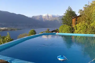 Image de Studio meublé avec amour avec piscine et vue panoramique grandiose