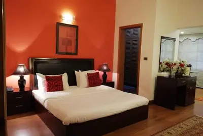 Image de Carnations Suites - Luxury Rooms au coeur d'Islamabad! !