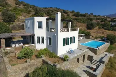 Image de Villa de 4 chambres à Andros avec vue sur la mer Égée