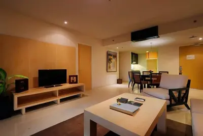Image de Convient à la famille - Piscine privée - 2 Br - Petit déjeuner inclus