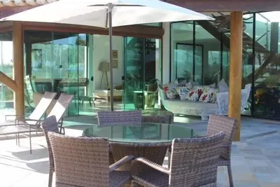 Image de Maison dans l'Iberostar Praia do Forte avec piscine et vue sur la mer