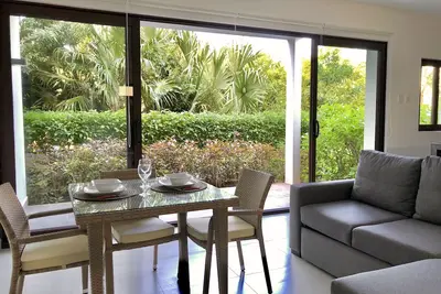 Image de Condo PRIVÉ Avec Resort Et Tarifs SPÉCIAUX Golf!
