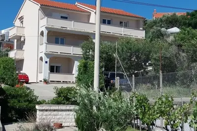 Image de Appartement dans Supetarska Draga avec vue mer, Balcon, Climatisation, Wifi (4894-1)