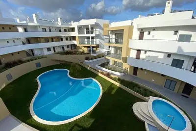 Albur Village  luxe  1 ch, toiture terrasse, piscine, proche plage, wifi