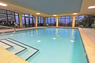 Image de Bassin. Petit déjeuner gratuit. Gym. Près du National Park Medical Center.