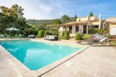 Image de Belle maison de vacances privée avec climatisation, Wifi, piscine privée, Tv, terrasse et parking