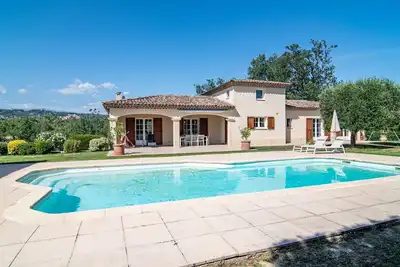 Image de Maison de vacances privée avec piscine privée, Wifi, Tv, terrasse, animaux admis, parking