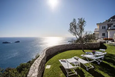 Image de Belvedere Delle Sirene- Captivating Hillside Villa with Panoramic Views, Pool, and Ultimate Privacy.