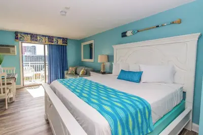 Image de Suite King mise Ă jour ~ Parfait pour 2-4 personnes! Sea Mist 51311