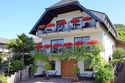 Image de Maison de vacances bien entretenue au milieu des vignes. Appartement 1, courtes vacances sur demande