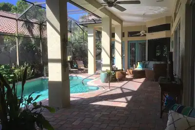 Image de Pinewater Cove Paradise avec piscine et plage à proximité