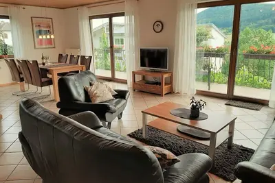 Image de Maison de vacances bien entretenue au milieu des vignes. Appartement 3, courtes vacances sur demande