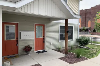 Image de Magnifique condo du centre-ville de Traverse City! Midtown!