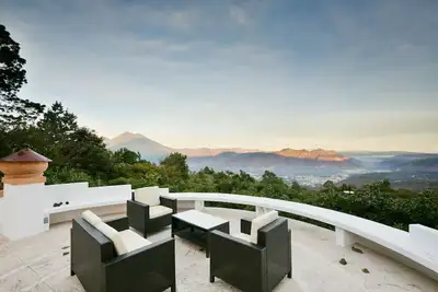 Image de Hou La La! Villa pour 4 personnes / Architecture étonnante Ferme d'avocat durable - 5 km Antigua