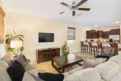 Image de 🥇 Maison 8bd confortable Disney (Cg669)