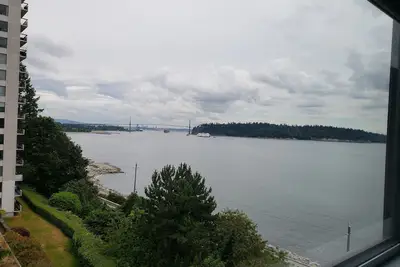 Image de Waterfront West Vancouver Watch CROISIÈRES Navires À Pied Le Seawall, Restaurants Shops